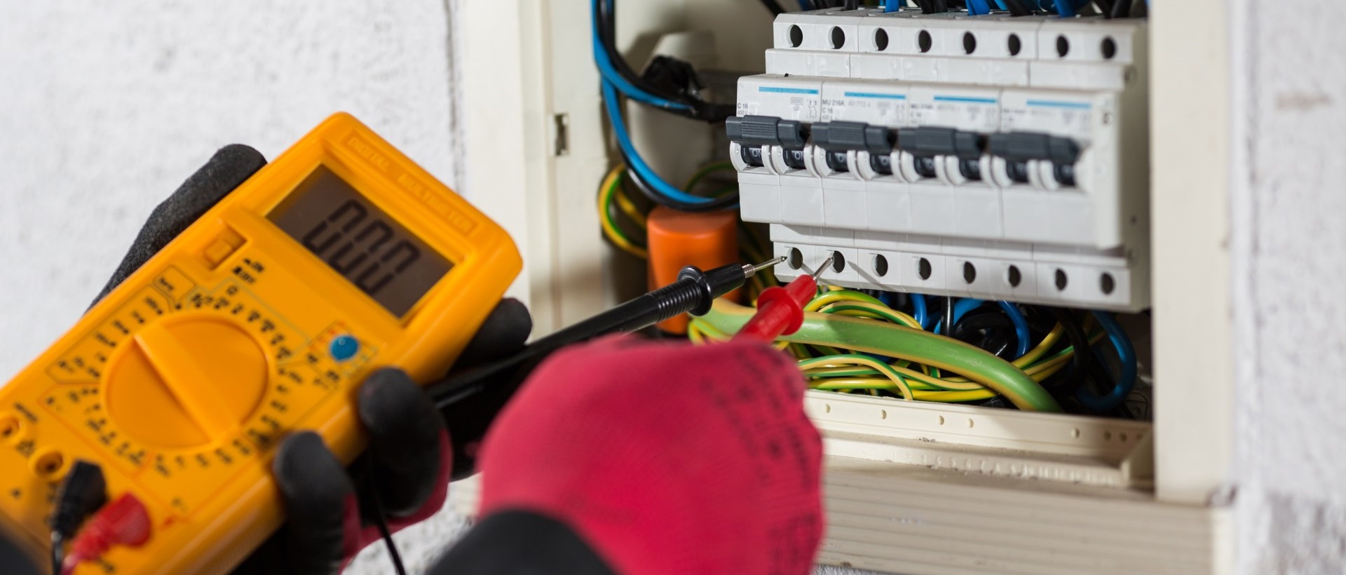 Electricians CR3
